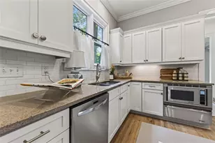 1875 Meredith Dr NW, Atlanta, GA 30318 - Photo 13