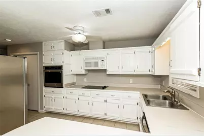 106 Pat Mell Drive, Peachtree City, GA 30269 - Photo 9