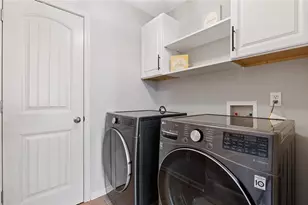 1801 Beyers Landing Dr, Buford, GA 30519 - Photo 35