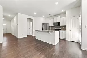 5699 Union Pointe Dr, Union City, GA 30291 - Photo 7