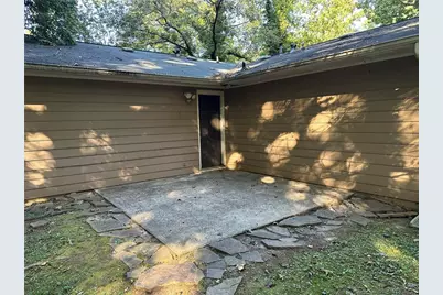 1135 Riverside Trace, Sugar Hill, GA 30518 - Photo 15