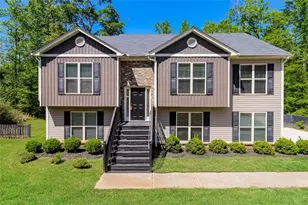 1928 Paynes Point, Winder, GA 30680 - Photo 1
