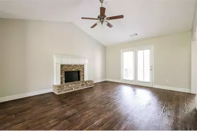 1928 Paynes Point, Winder, GA 30680 - Photo 5