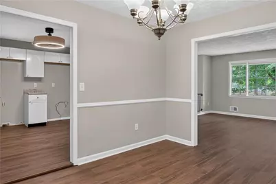 8948 Raven Drive, Jonesboro, GA 30238 - Photo 13
