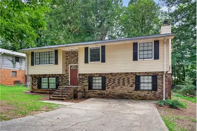 8948 Raven Drive, Jonesboro, GA 30238 - Photo 3