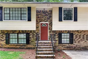 8948 Raven Dr, Jonesboro, GA 30238 - Photo 5