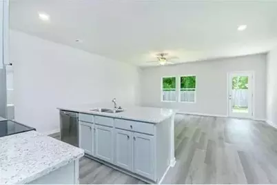 141 Village Green Drive NW, Adairsville, GA 30103 - Photo 3