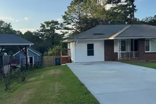 3067 Barksdale Cir, East Point, GA 30344 - Photo 3