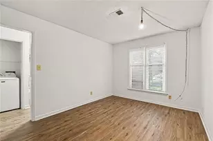 105 Garden Ct, Atlanta, GA 30328 - Photo 23