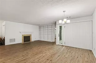 105 Garden Ct, Atlanta, GA 30328 - Photo 13