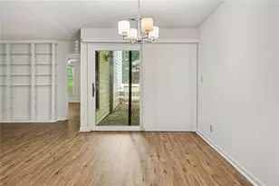 105 Garden Ct, Atlanta, GA 30328 - Photo 15