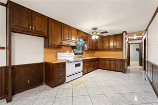 1739 Pleasant Hill Trail, Lithonia, GA 30058 - Photo 7