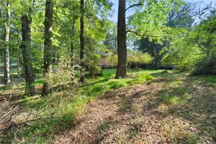1739 Pleasant Hill Trail, Lithonia, GA 30058 - Photo 37