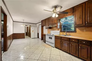 1739 Pleasant Hill Trail, Lithonia, GA 30058 - Photo 5
