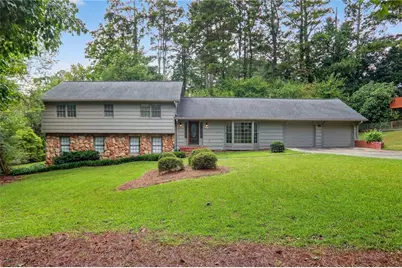 447 Cove Drive, Marietta, GA 30067 - Photo 1