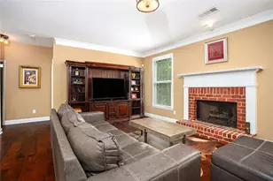 902 Daylight Cir, Lawrenceville, GA 30045 - Photo 11