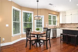 902 Daylight Cir, Lawrenceville, GA 30045 - Photo 3