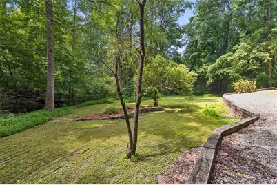 2330 Castle Lane NE, Marietta, GA 30062 - Photo 49