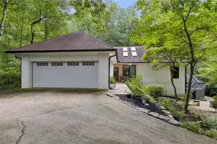 2330 Castle Ln NE, Marietta, GA 30062 - Photo 1