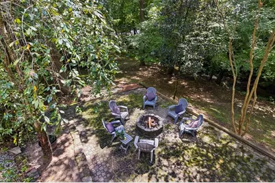 2330 Castle Lane NE, Marietta, GA 30062 - Photo 35
