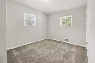 940 Michael Dr SW, Atlanta, GA 30349 - Photo 11