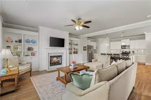 5200 Parkwood Dr, Flowery Branch, GA 30542 - Photo 9