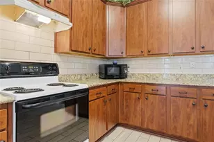 8225 Wimbledon Ct, Gainesville, GA 30506 - Photo 15