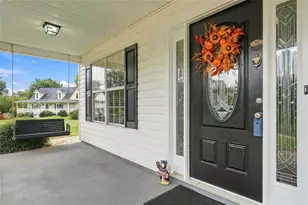 8225 Wimbledon Ct, Gainesville, GA 30506 - Photo 7