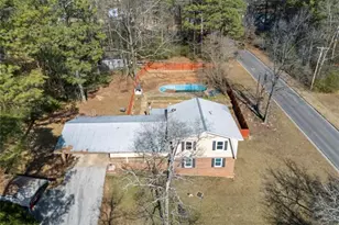 301 Briarwood Dr, Calhoun, GA 30701 - Photo 3