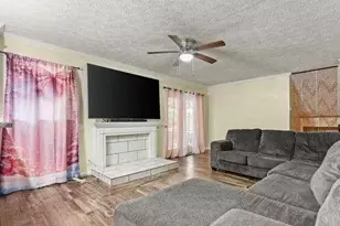 301 Briarwood Dr, Calhoun, GA 30701 - Photo 5