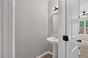 5918 Cassie Dr, Lithonia, GA 30038 - Photo 7