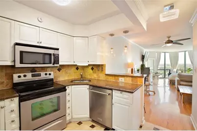 2870 Pharr Court South NW #2403, Atlanta, GA 30305 - Photo 5