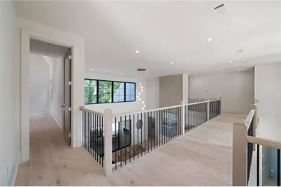 4901 Cambridge Drive, Dunwoody, GA 30338 - Photo 31