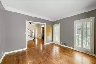 330 S Satinwood Pl, Roswell, GA 30076 - Photo 9