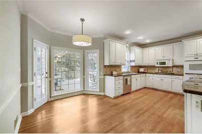 330 S Satinwood Place, Roswell, GA 30076 - Photo 7