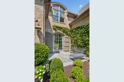 405 Kenbrook Drive, Sandy Springs, GA 30327 - Photo 7