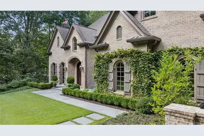 405 Kenbrook Drive, Sandy Springs, GA 30327 - Photo 9