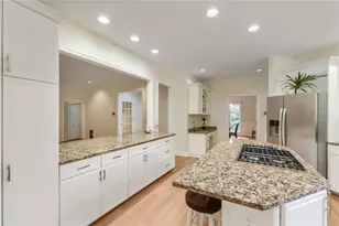 5830 Plantation Dr, Roswell, GA 30075 - Photo 9