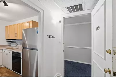 2965 Pharr Court South NW #609, Atlanta, GA 30305 - Photo 3