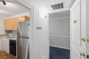 2965 Pharr Ct S Northwest, Atlanta, GA 30305 - Photo 3