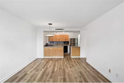 2965 Pharr Court South NW #609, Atlanta, GA 30305 - Photo 9