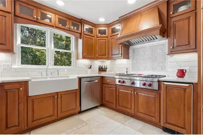 11925 Wexford Club Drive, Roswell, GA 30075 - Photo 5