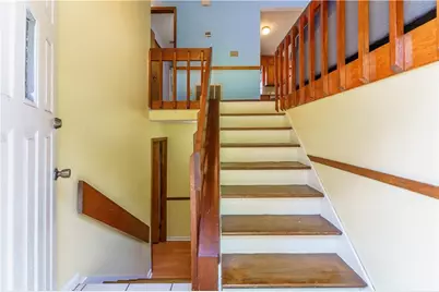 728 Mountain Village Drive, Stone Mountain, GA 30083 - Photo 5