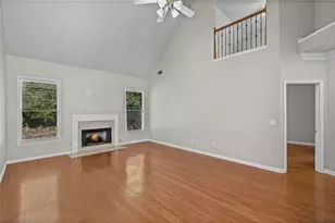 310 Vickery Cir, Roswell, GA 30075 - Photo 5