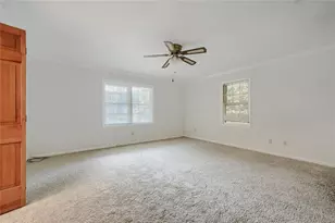 1909 Lake Lucerne Way SW, Lilburn, GA 30047 - Photo 15