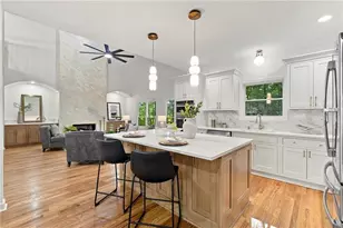 6400 Bannerhorn Run, Alpharetta, GA 30005 - Photo 17