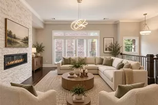 1374 Doublegate Dr, Atlanta, GA 30319 - Photo 7
