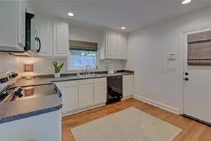 1398 Cumberland Dr, Gainesville, GA 30501 - Photo 7