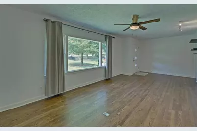 1398 Cumberland Drive, Gainesville, GA 30501 - Photo 5