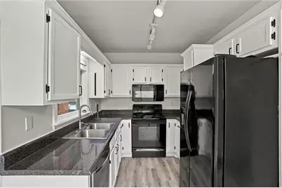 7500 Roswell Road #56, Sandy Springs, GA 30350 - Photo 17